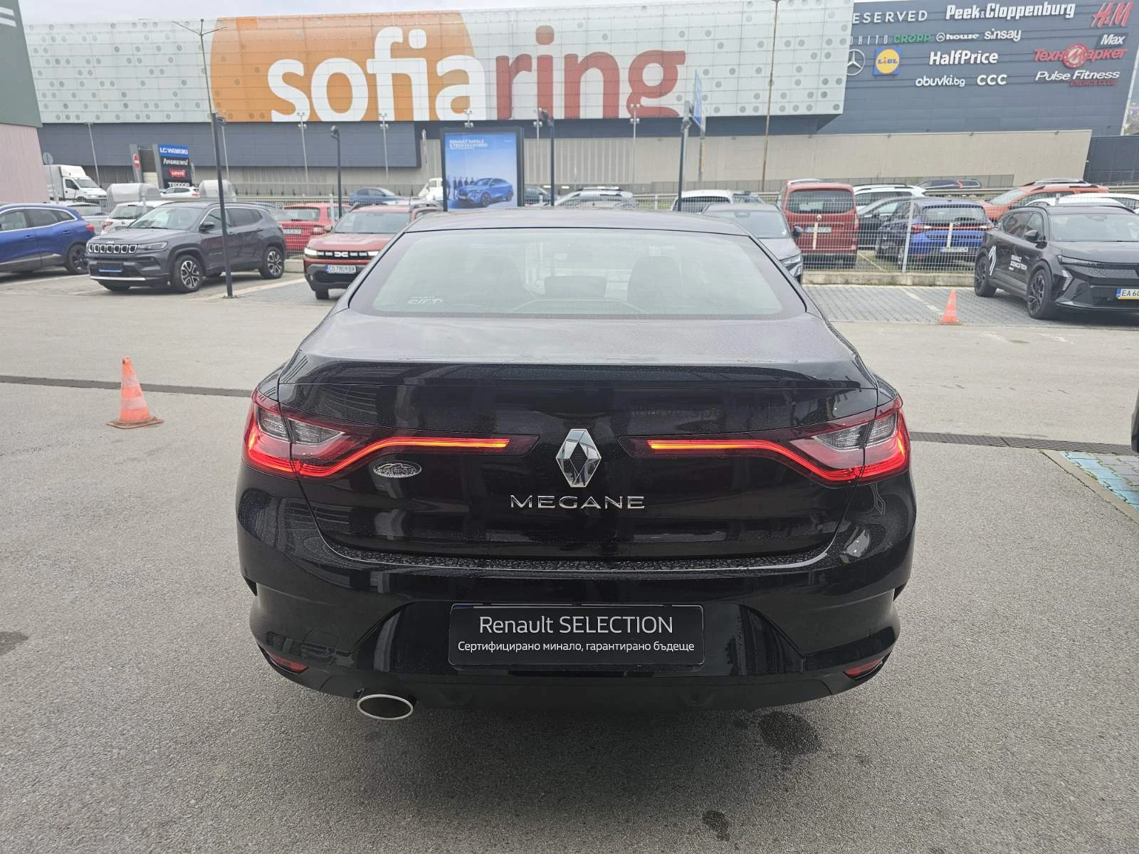 Renault Megane 1.3 TCe 140, снимка 6 - Автомобили и джипове - 54228444