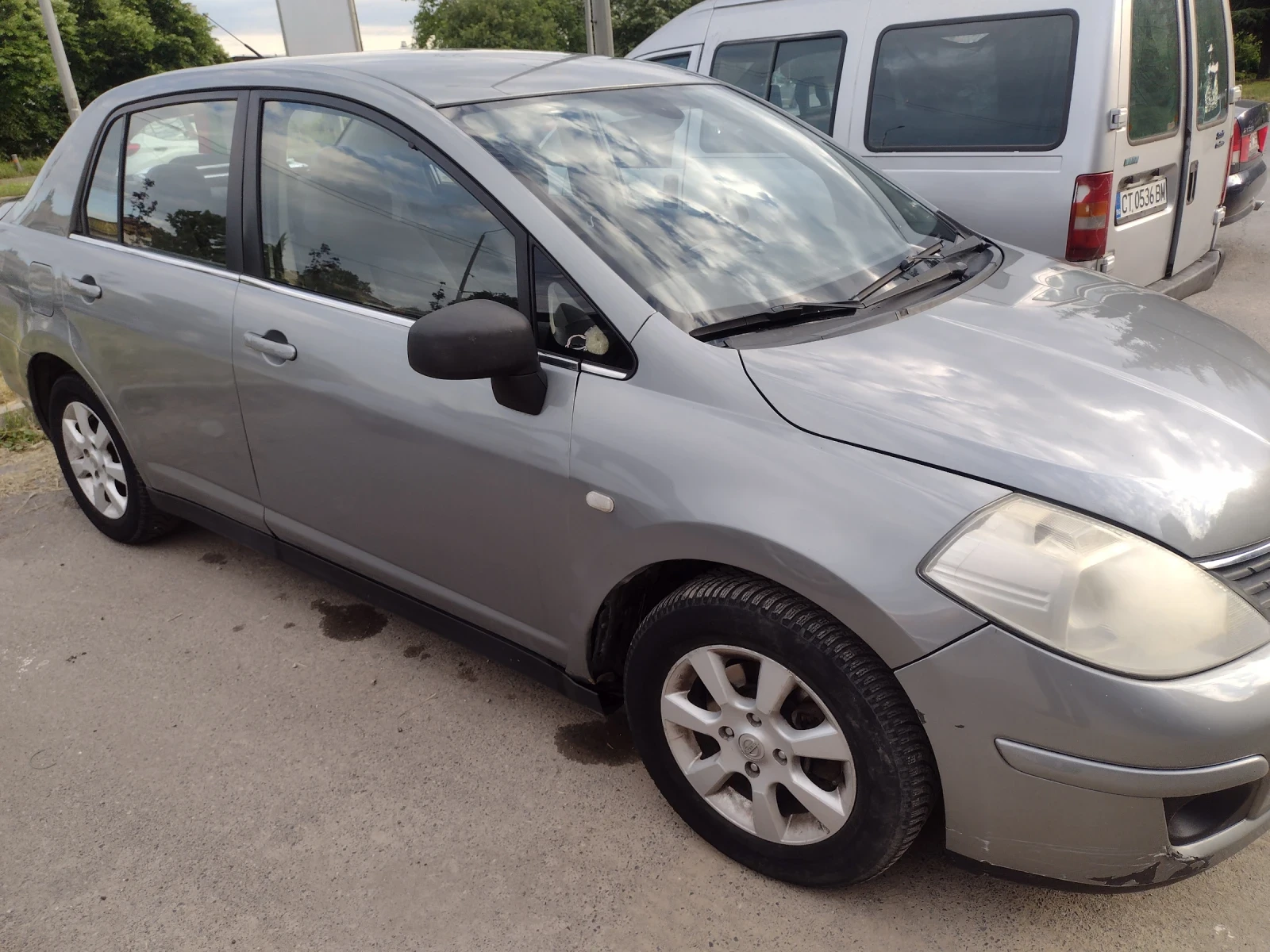 Nissan Tiida, снимка 2 - Автомобили и джипове - 54384262
