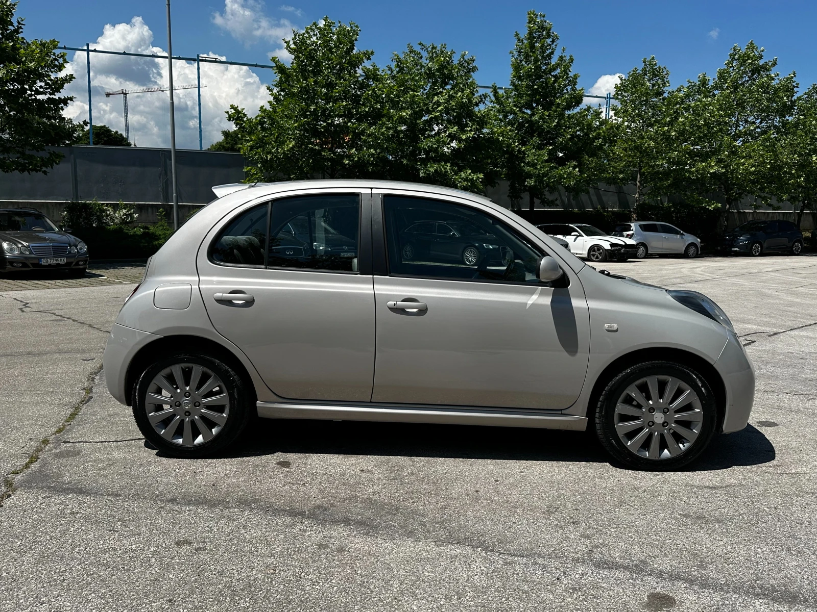 Nissan Micra 1.4i 88 к.с. , снимка 5 - Автомобили и джипове - 54835299