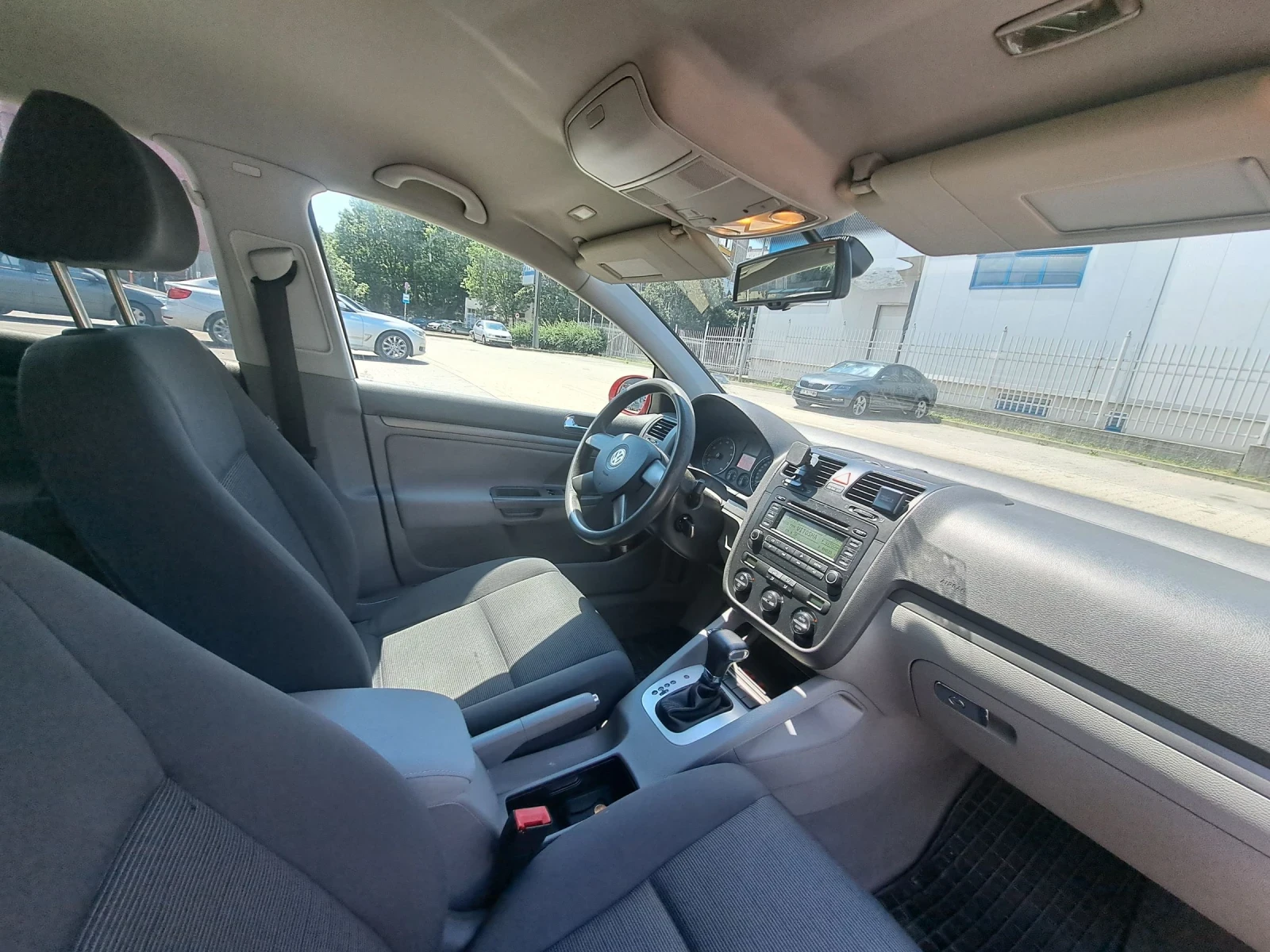 VW Golf 5, снимка 6 - Автомобили и джипове - 55153764