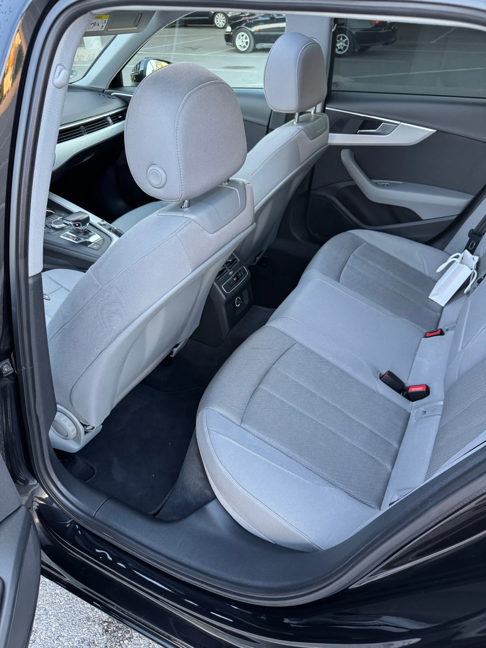 Audi A4 2.0tdi 2020г., снимка 16 - Автомобили и джипове - 55527915
