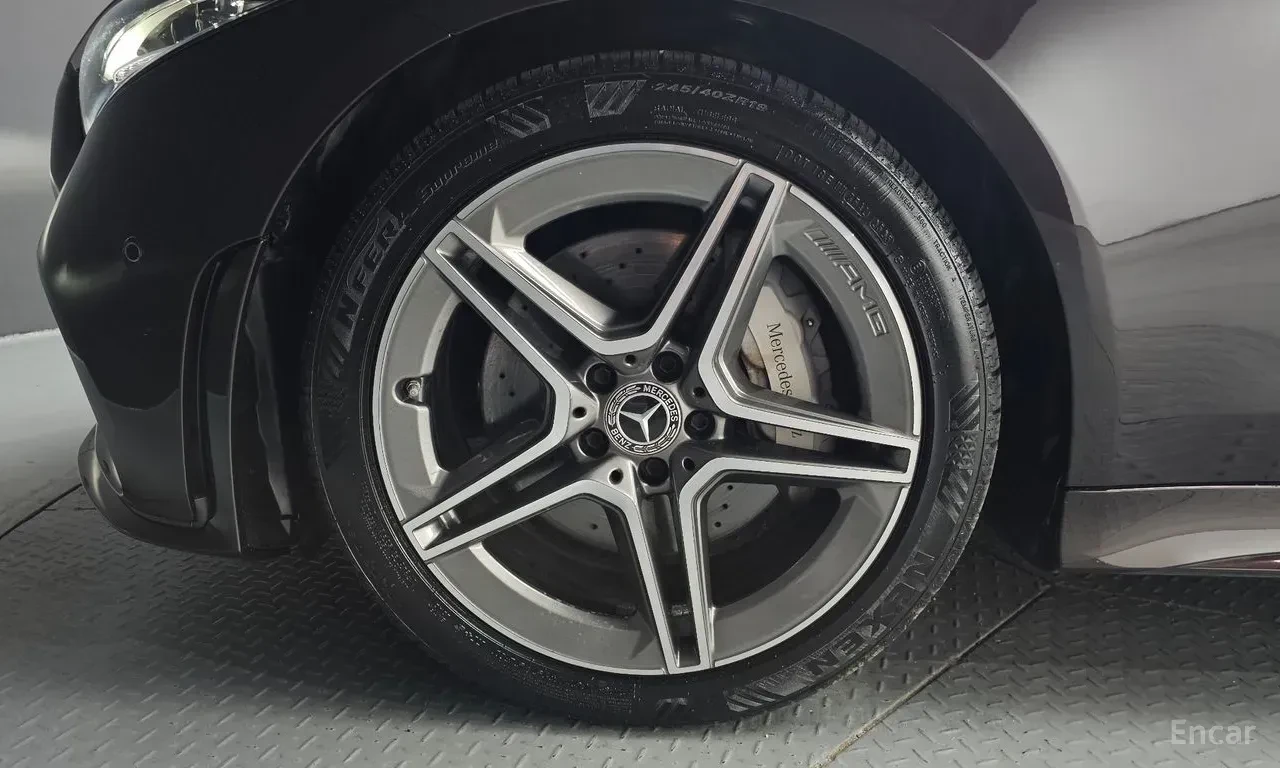 Mercedes-Benz CLS 300 AMG* LINE* BURMESTER* ХЕДЪП* 360КАМЕРА* LANE* ASSI, снимка 5 - Автомобили и джипове - 55695167