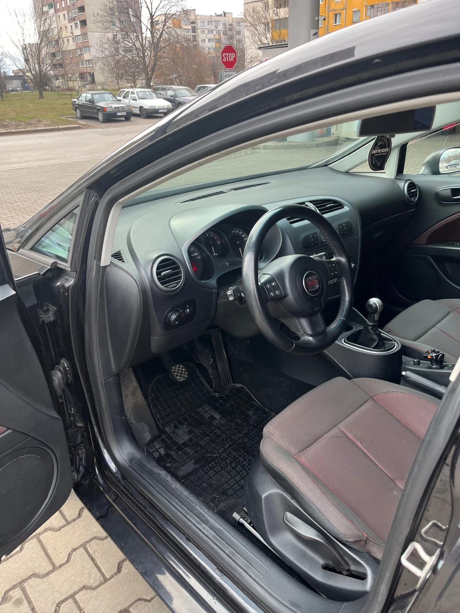 Seat Leon 2.0 TFSI 185 К.С , снимка 9 - Автомобили и джипове - 55789103