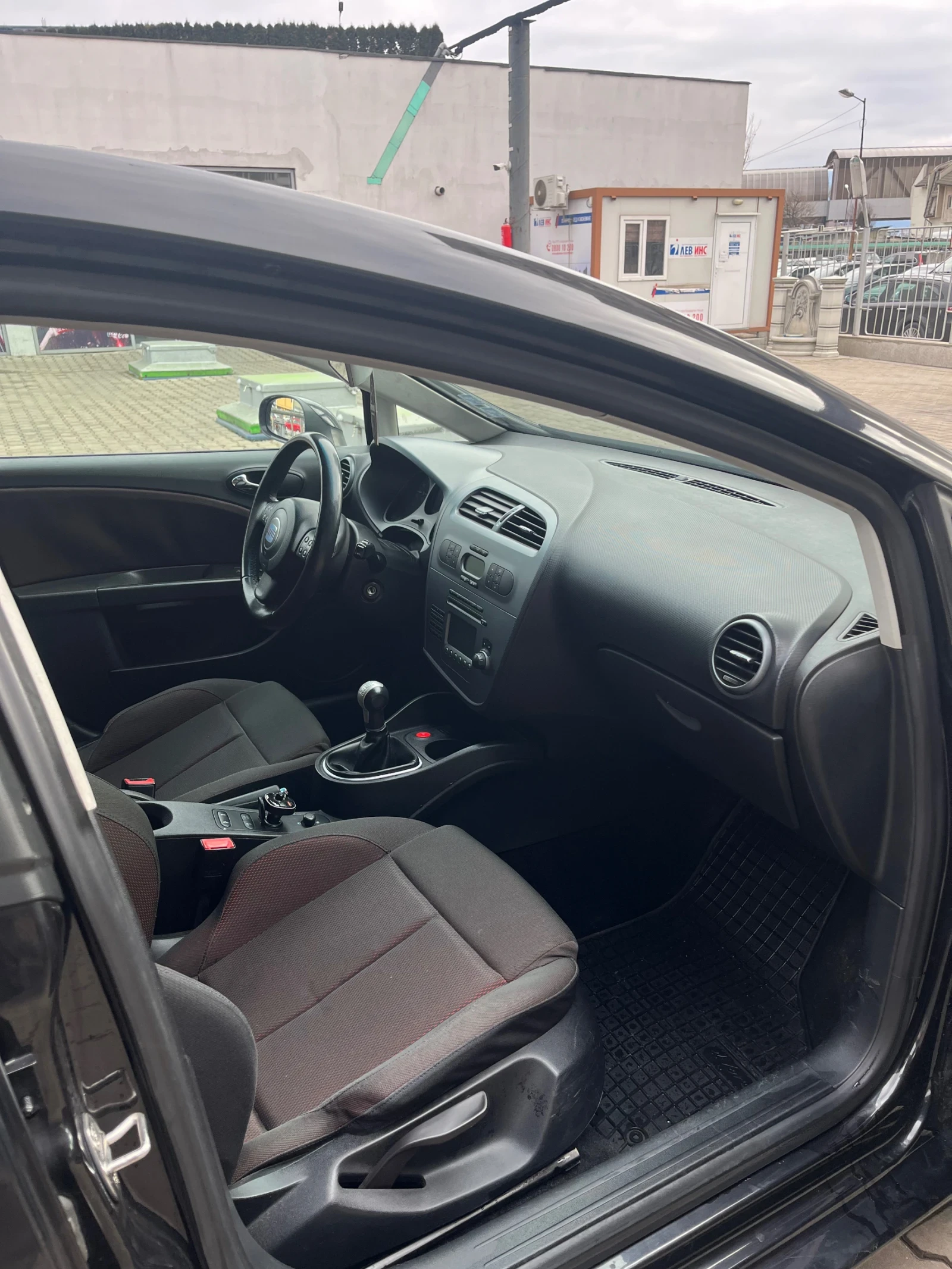 Seat Leon 2.0 TFSI 185 К.С , снимка 11 - Автомобили и джипове - 55789103