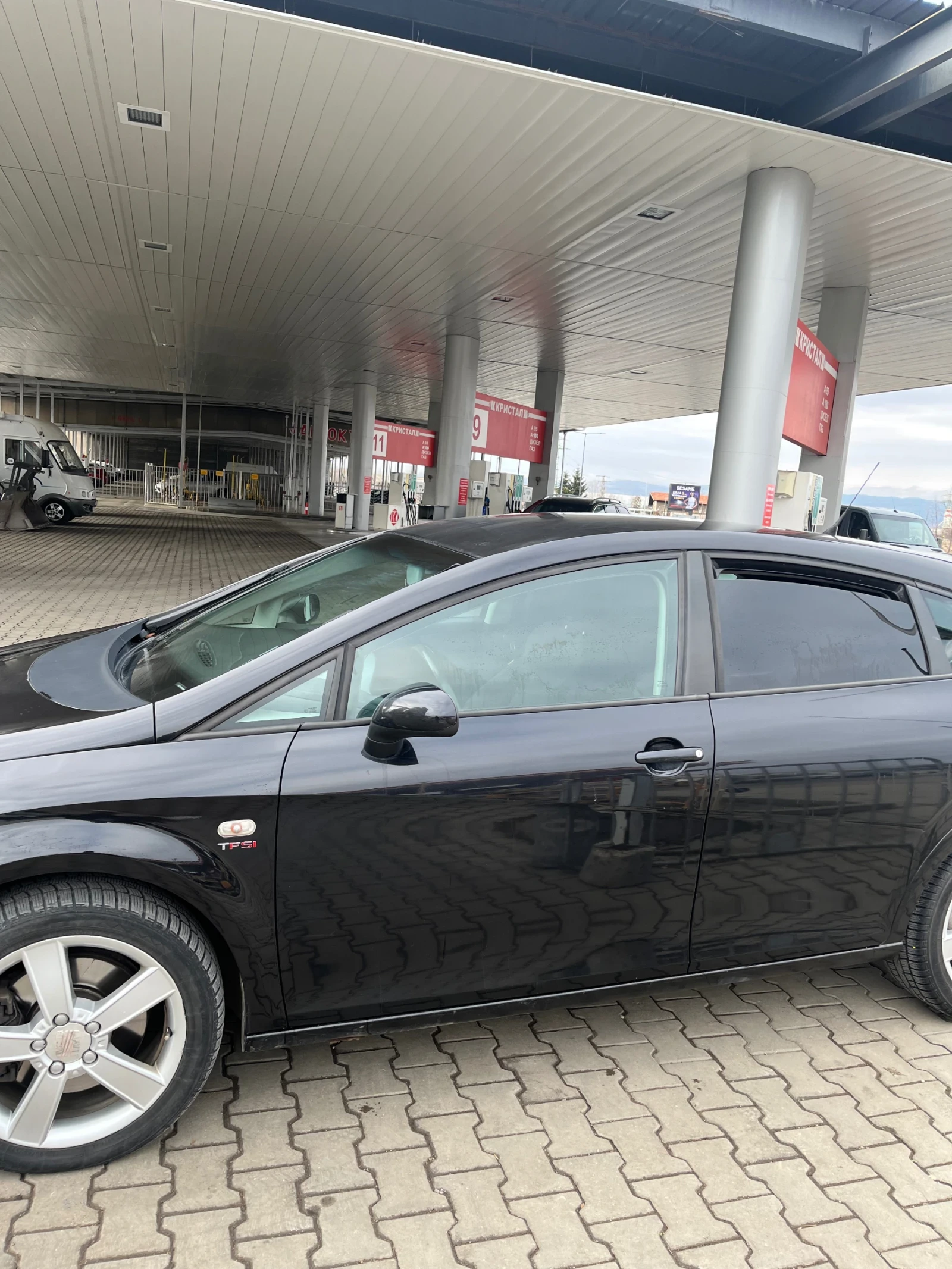 Seat Leon 2.0 TFSI 185 К.С , снимка 6 - Автомобили и джипове - 55789103