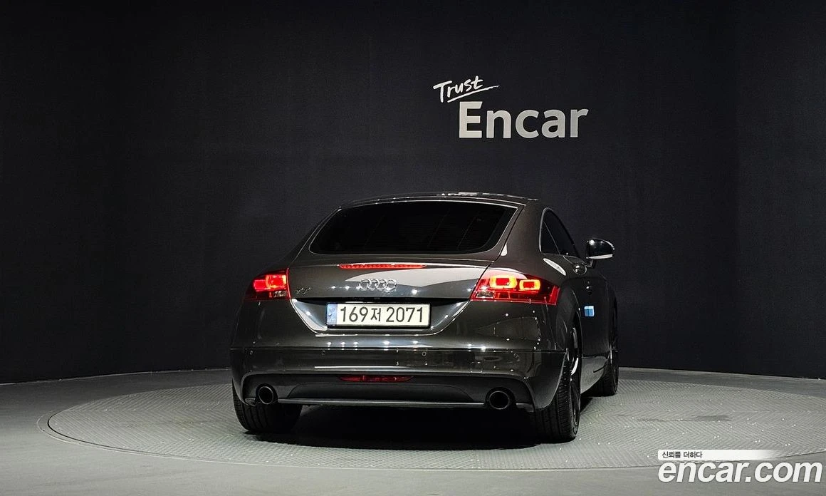 Audi Tt Coupe 2.0 TFSI Quattro 8J, снимка 2 - Автомобили и джипове - 56122118