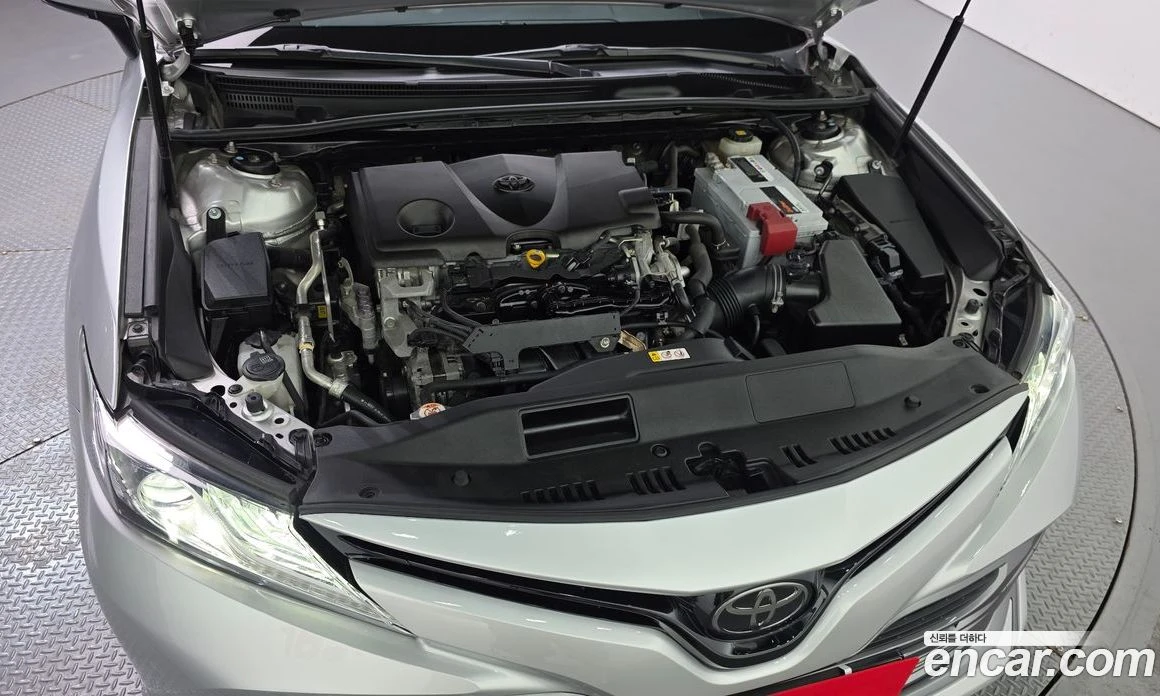 Toyota Camry 2.5, снимка 6 - Автомобили и джипове - 56123293