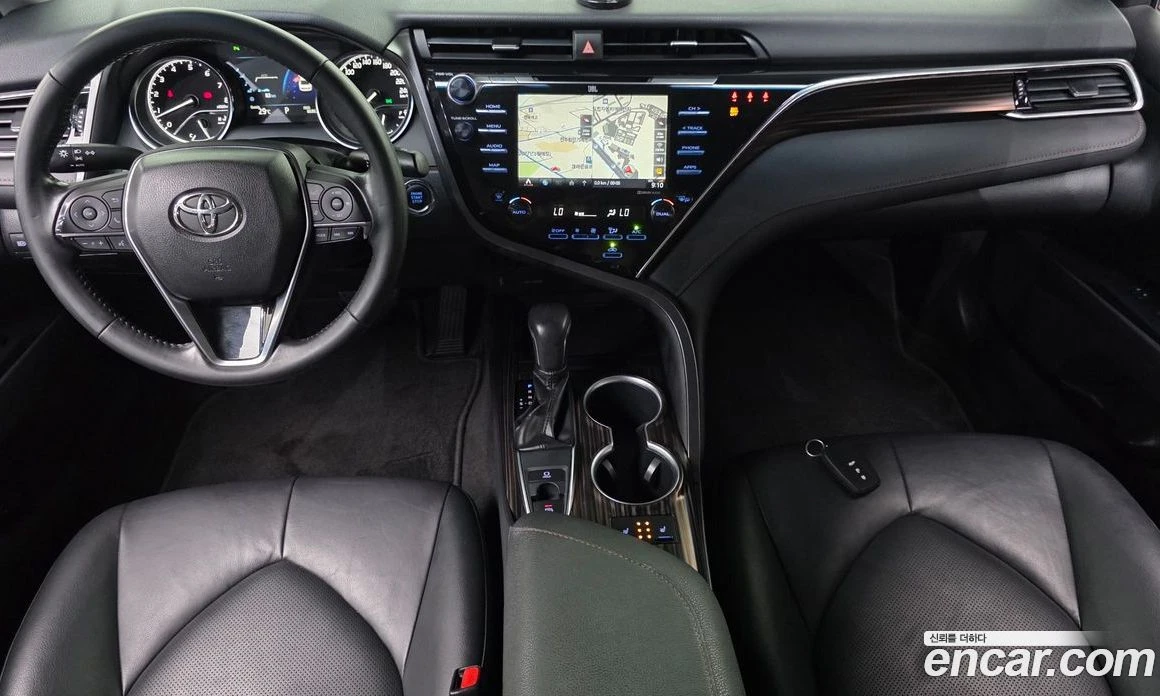 Toyota Camry 2.5, снимка 10 - Автомобили и джипове - 56123293