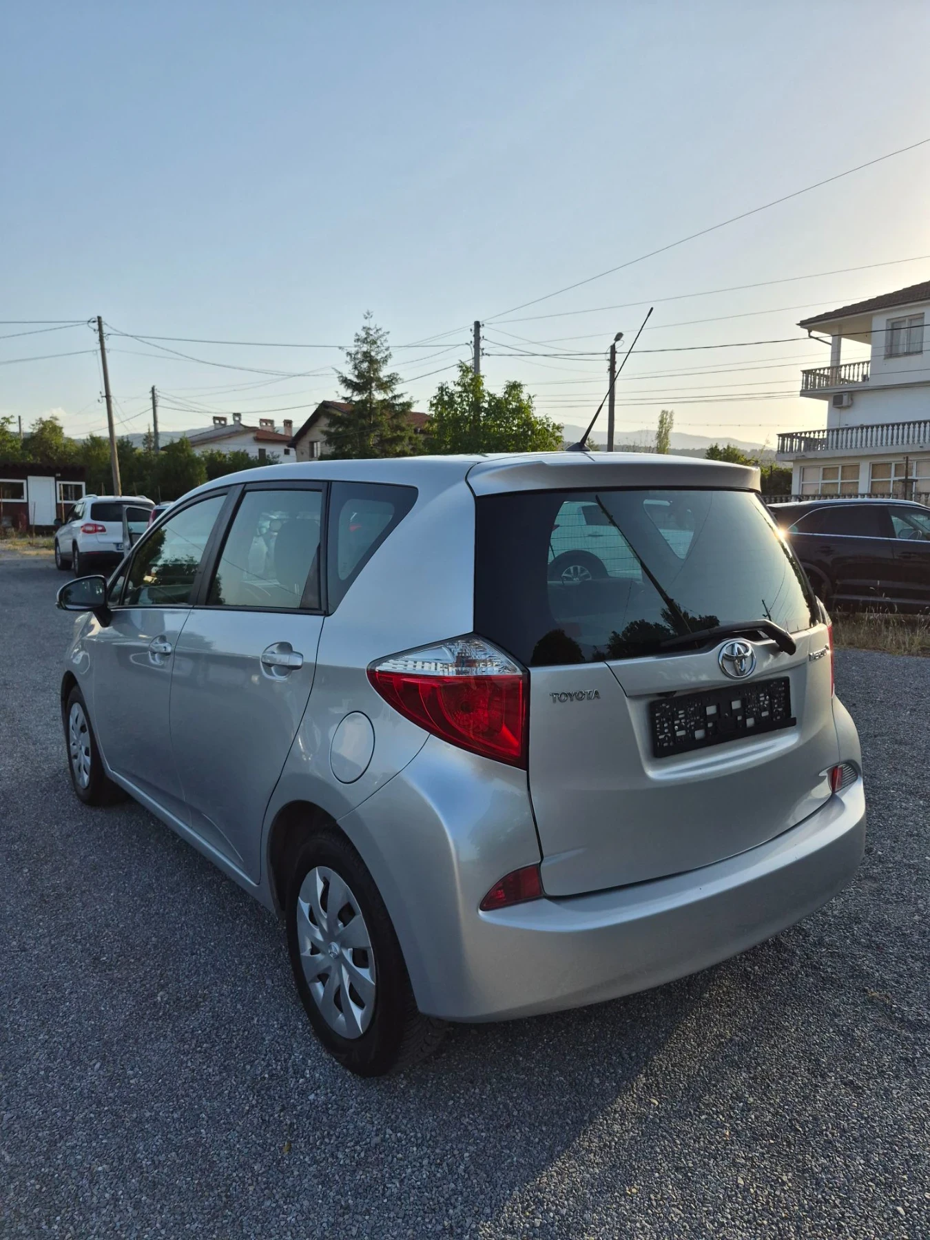 Toyota Verso S 1.4 D4d Evro 5, снимка 3 - Автомобили и джипове - 56259371