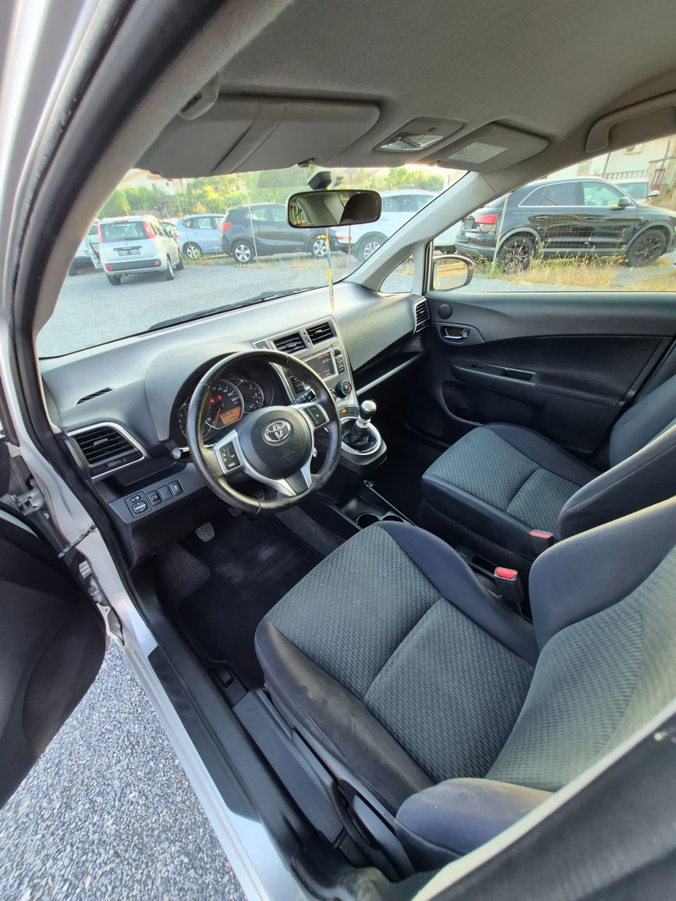 Toyota Verso S 1.4 D4d Evro 5, снимка 8 - Автомобили и джипове - 56259371