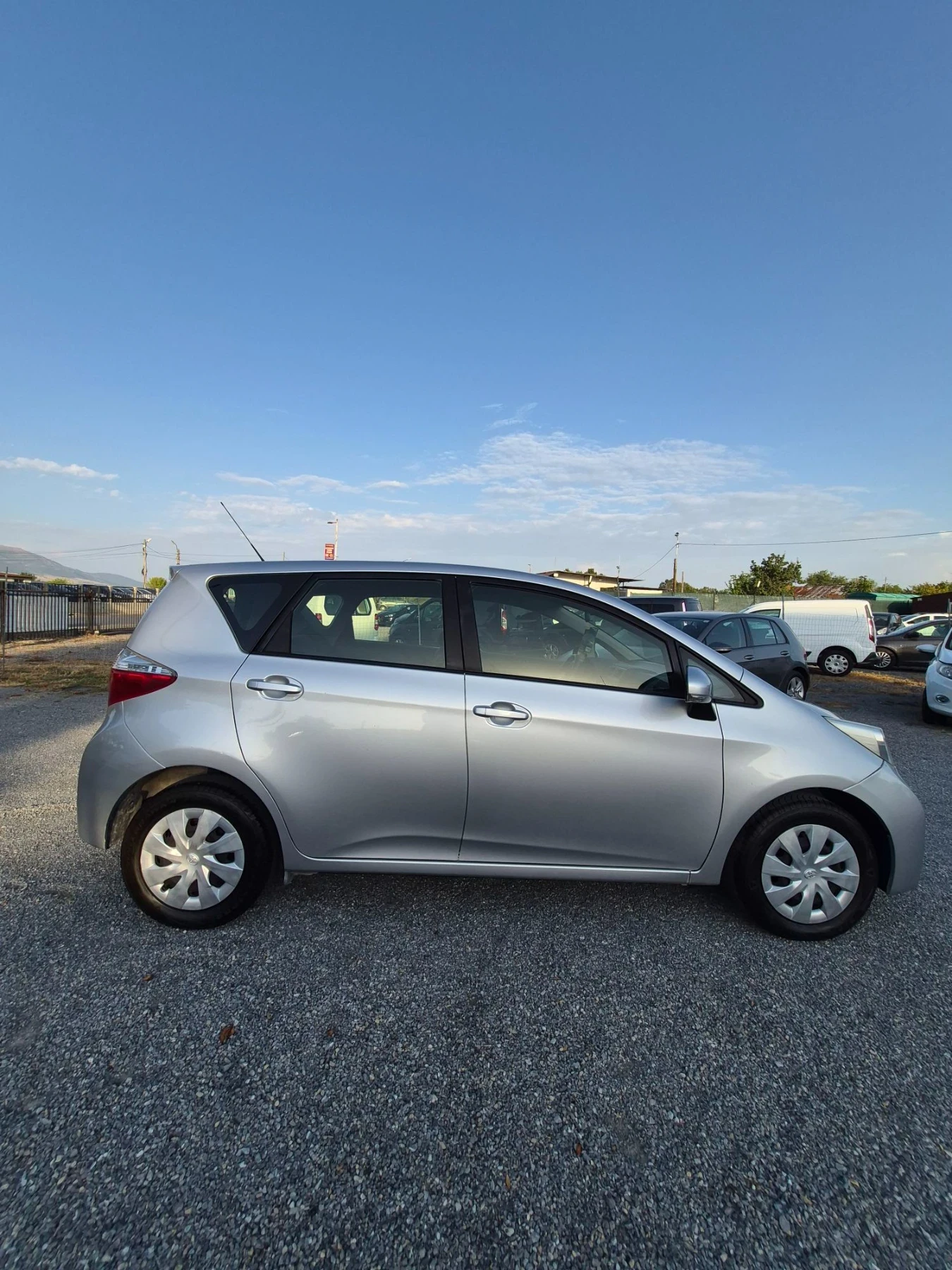 Toyota Verso S 1.4 D4d Evro 5, снимка 5 - Автомобили и джипове - 56259371