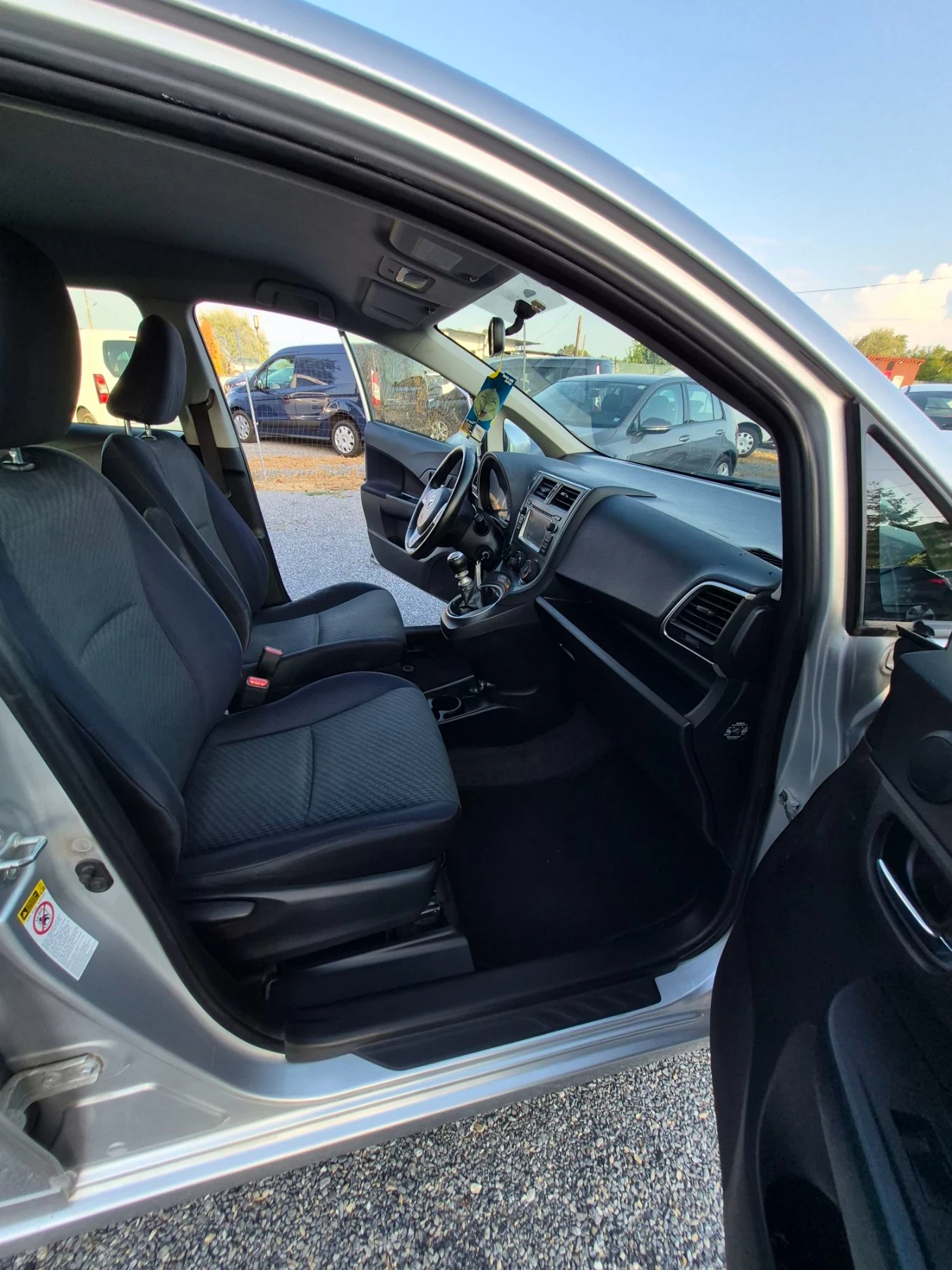 Toyota Verso S 1.4 D4d Evro 5, снимка 10 - Автомобили и джипове - 56259371