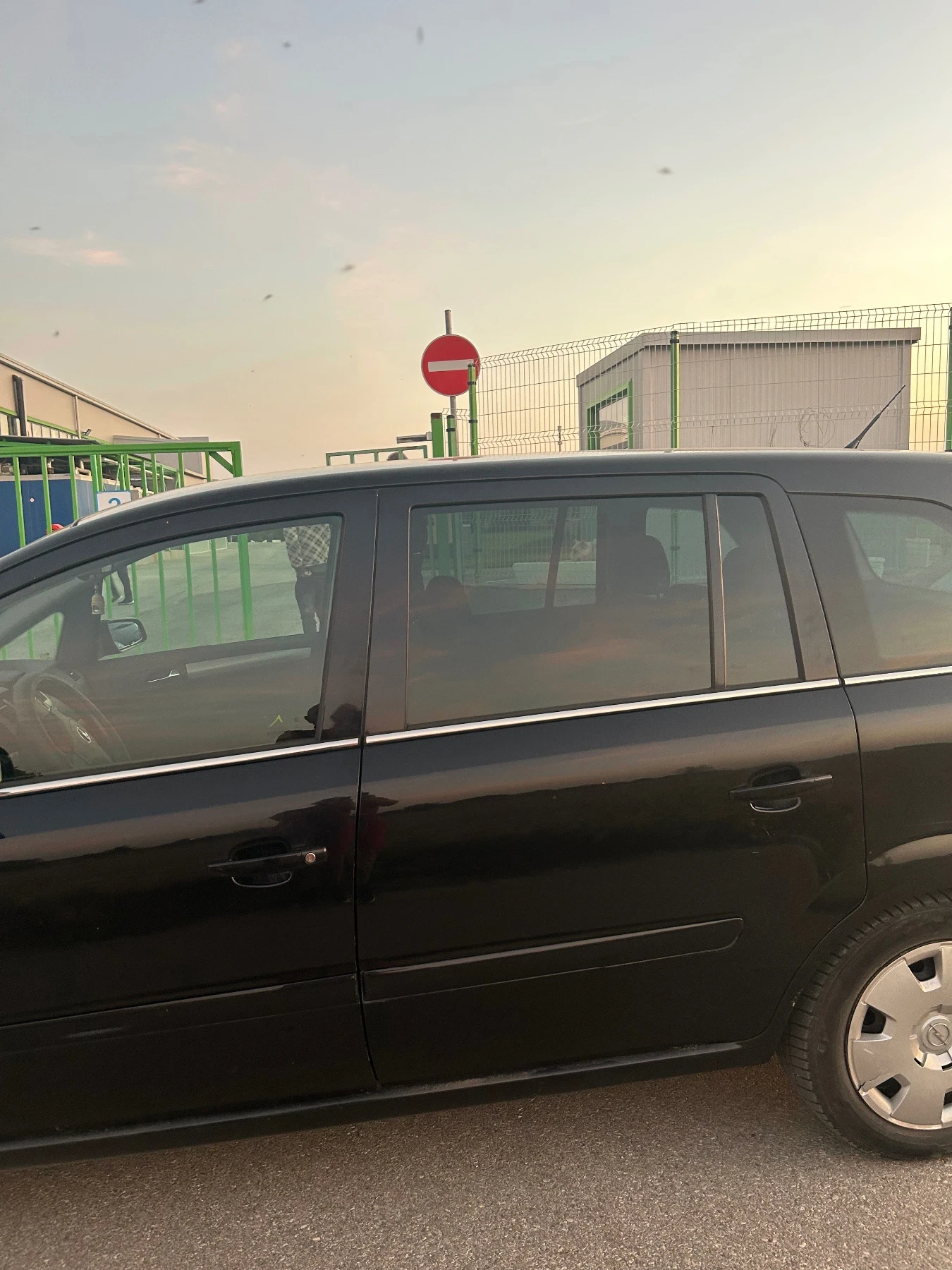 Opel Zafira 2.2 бензин, снимка 9 - Автомобили и джипове - 56347932