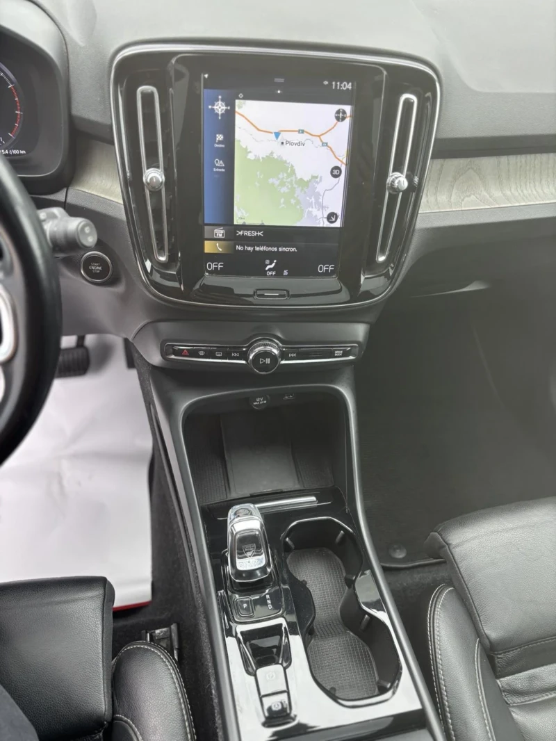 Volvo XC40 XC40, 2.0 AWD, T5, Inscription, снимка 13 - Автомобили и джипове - 51990322