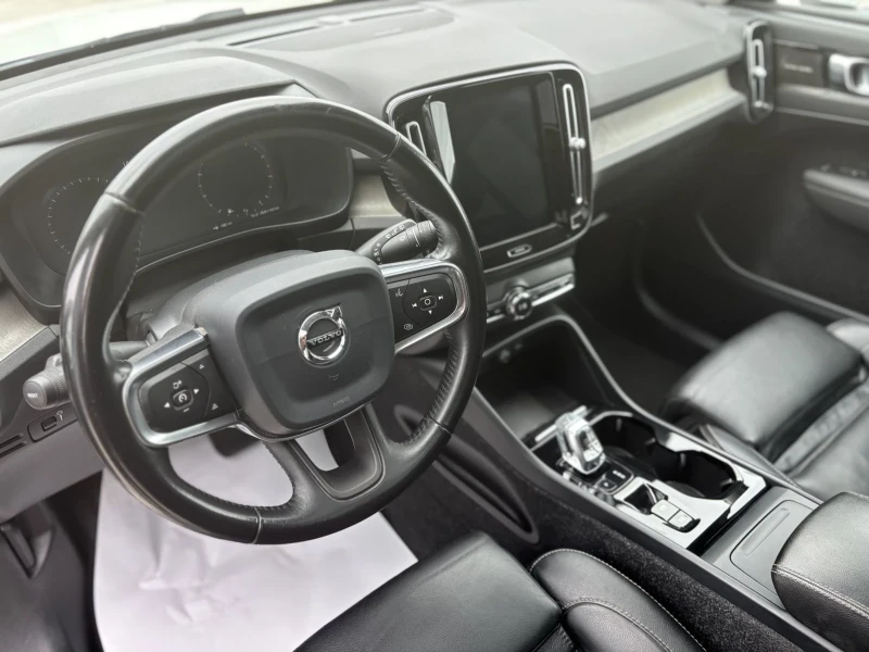 Volvo XC40 XC40, 2.0 AWD, T5, Inscription, снимка 15 - Автомобили и джипове - 51990322