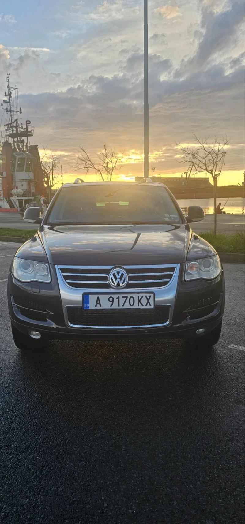 VW Touareg, снимка 2 - Автомобили и джипове - 52513814