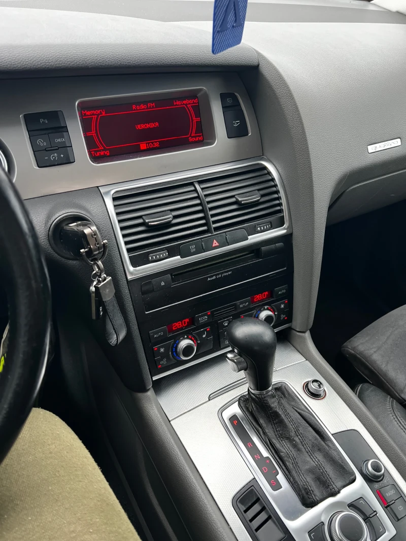 Audi Q7 3.0 TDI 6+ 1 Места на Пружини, снимка 10 - Автомобили и джипове - 53350367