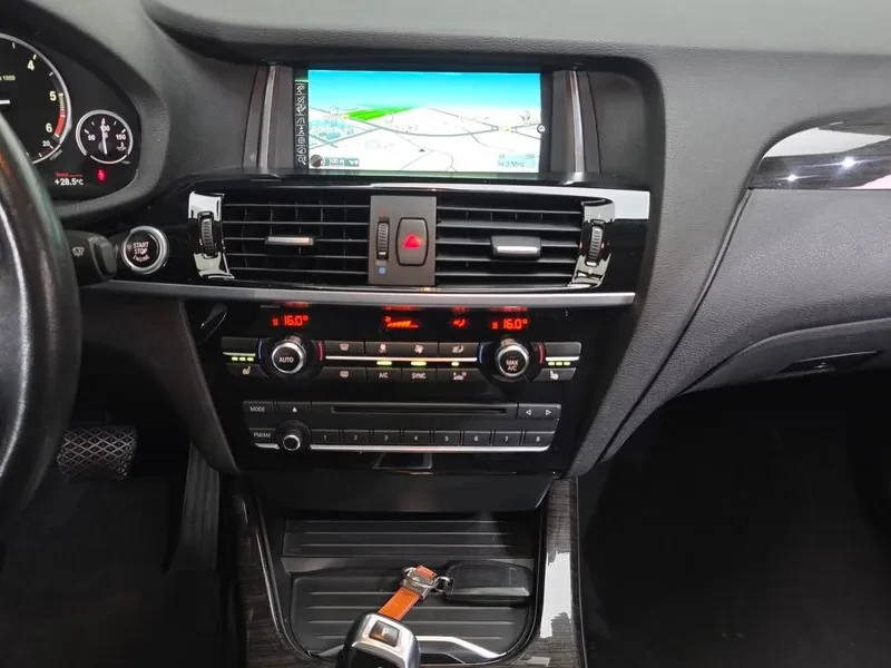 BMW X4 2.0d, снимка 16 - Автомобили и джипове - 54605272