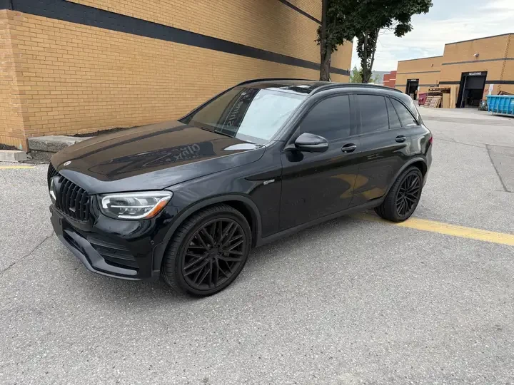 Mercedes-Benz GLC 43 AMG AMG Driver Package* Burmester* Обдухване* 360, снимка 3 - Автомобили и джипове - 56127284