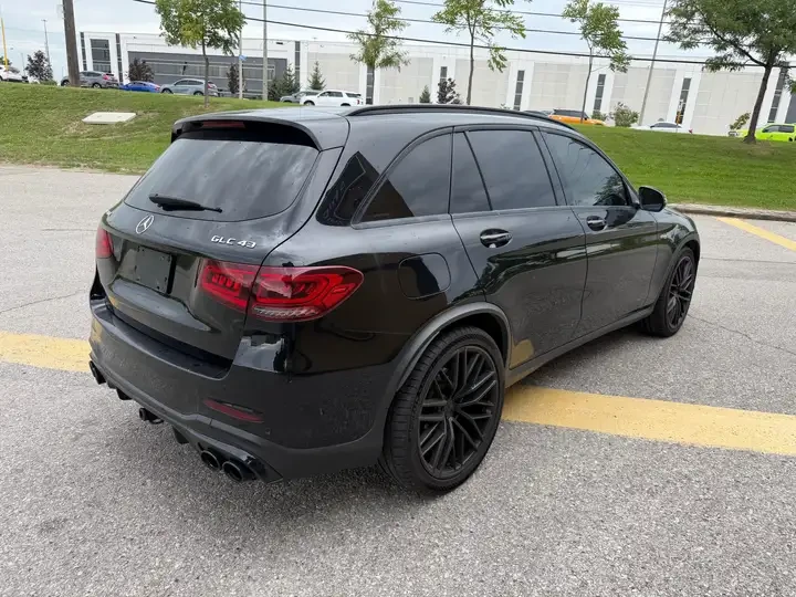 Mercedes-Benz GLC 43 AMG AMG Driver Package* Burmester* Обдухване* 360, снимка 4 - Автомобили и джипове - 56127284