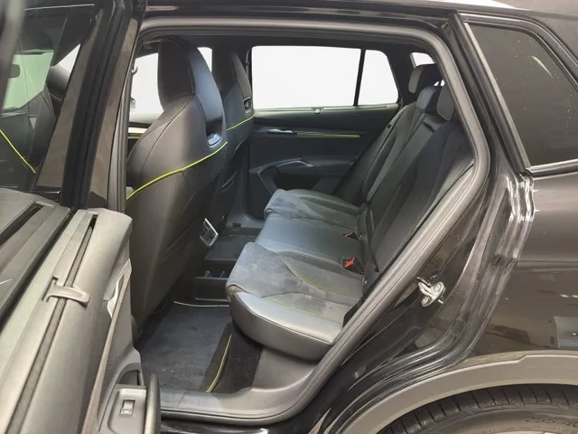 Skoda Elroq RS AWD HEAD-UP MATRIX 360-CAMERA FRONT-ASSIST, снимка 14 - Автомобили и джипове - 56215906