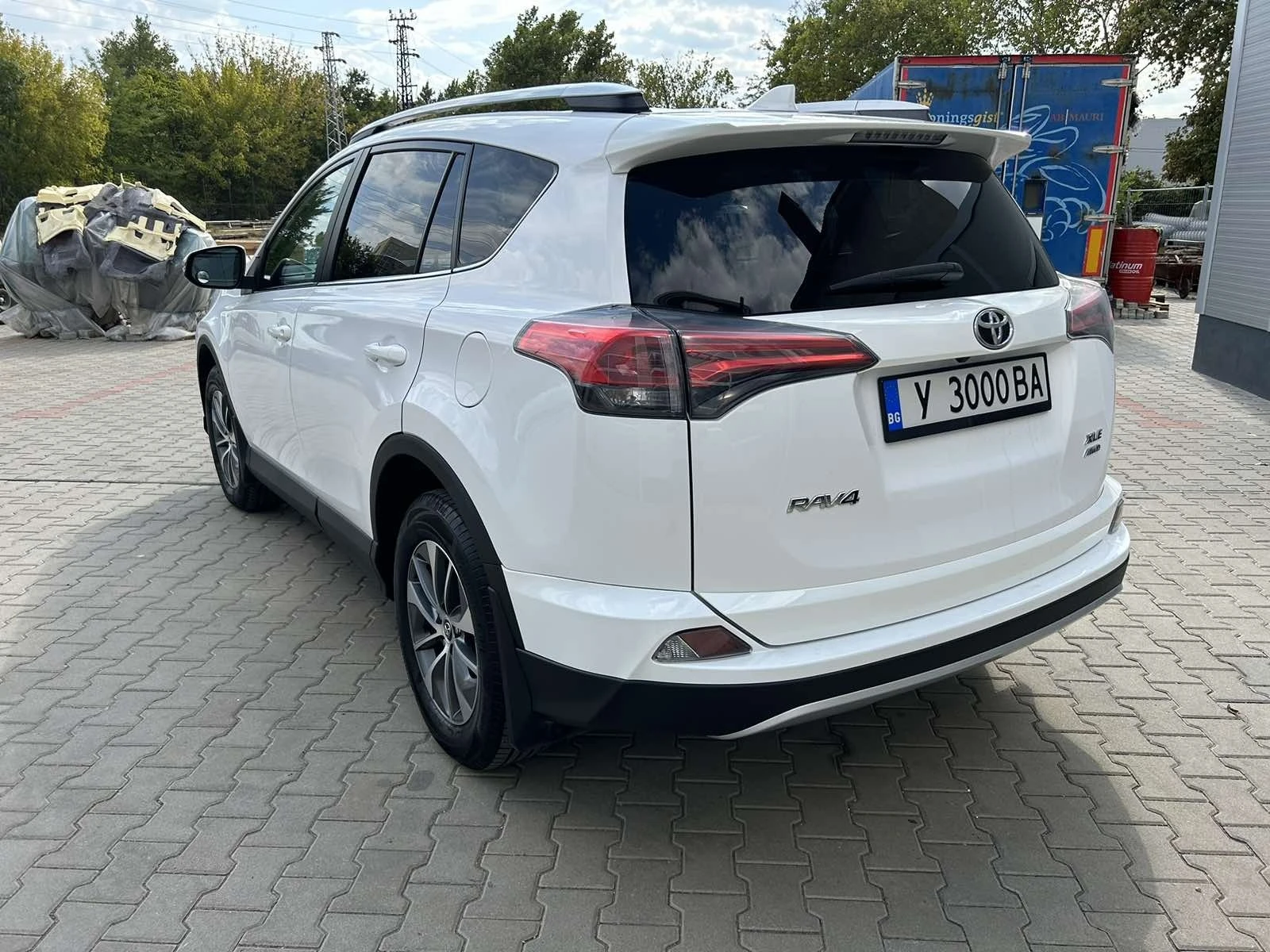 Toyota Rav4 XLE  - изображение 6