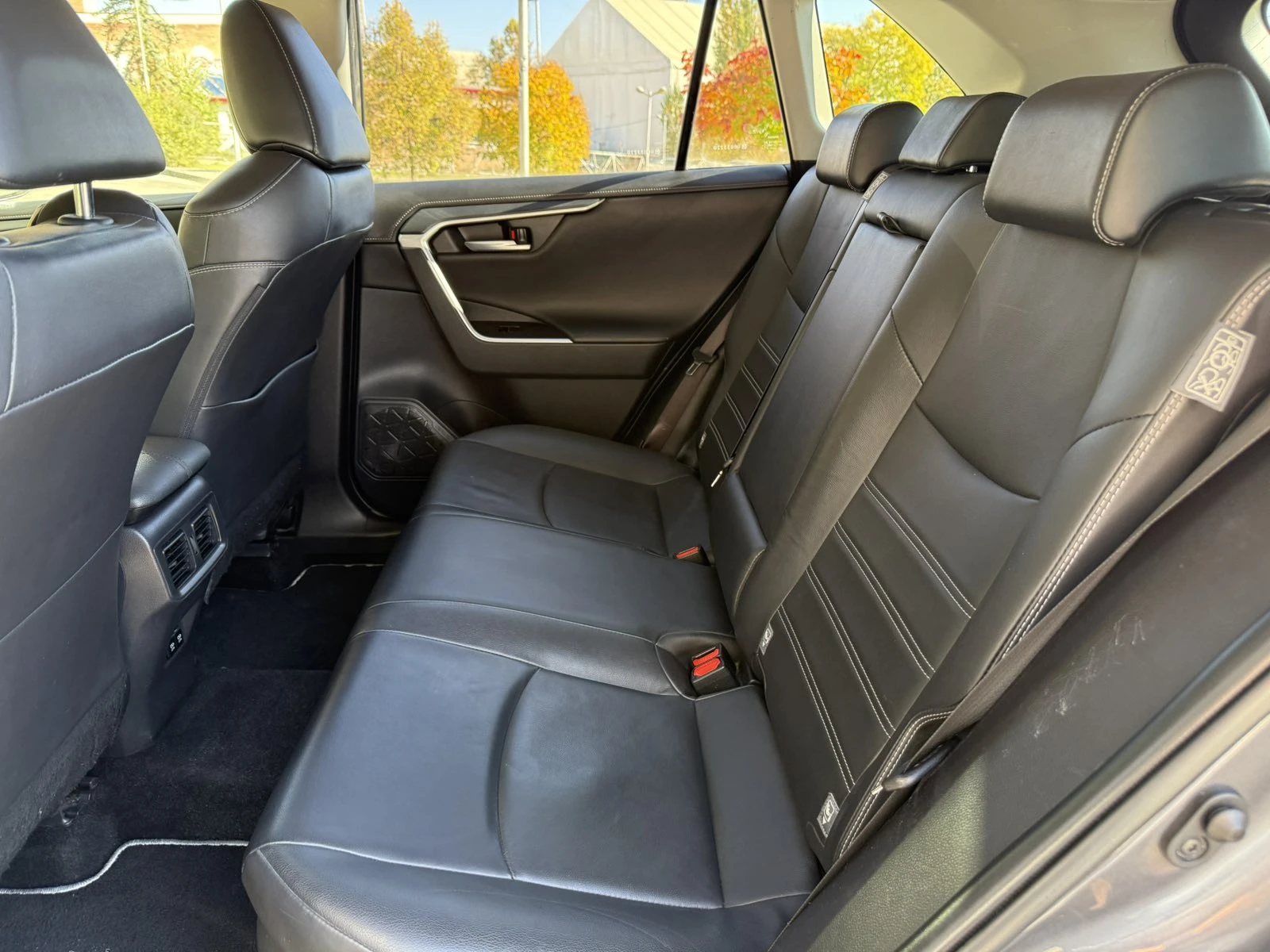 Toyota Rav4 Hybrid AWD Luxury  | Mobile.bg   15