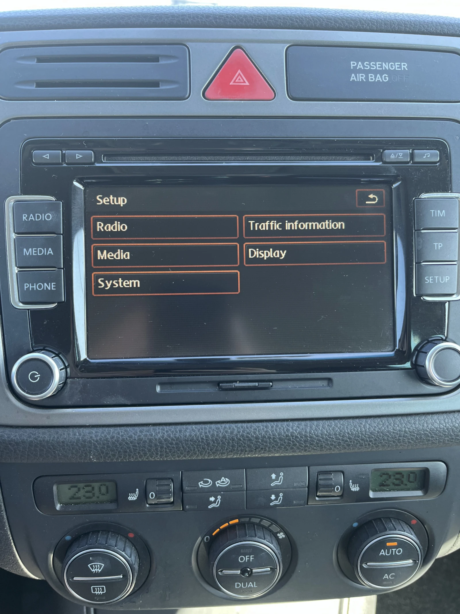 VW Tiguan 2.0 TSI 4 Motion, снимка 8 - Автомобили и джипове - 54141329