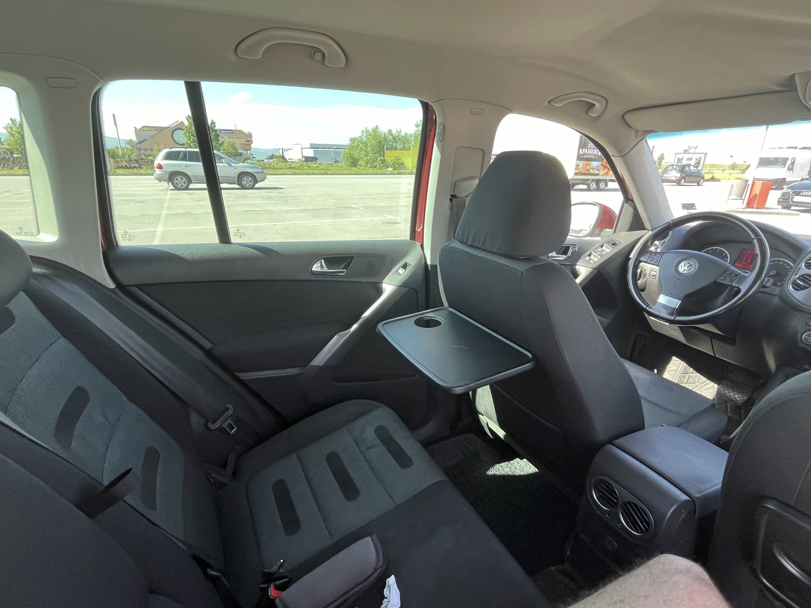 VW Tiguan 2.0 TSI 4 Motion, снимка 11 - Автомобили и джипове - 54141329