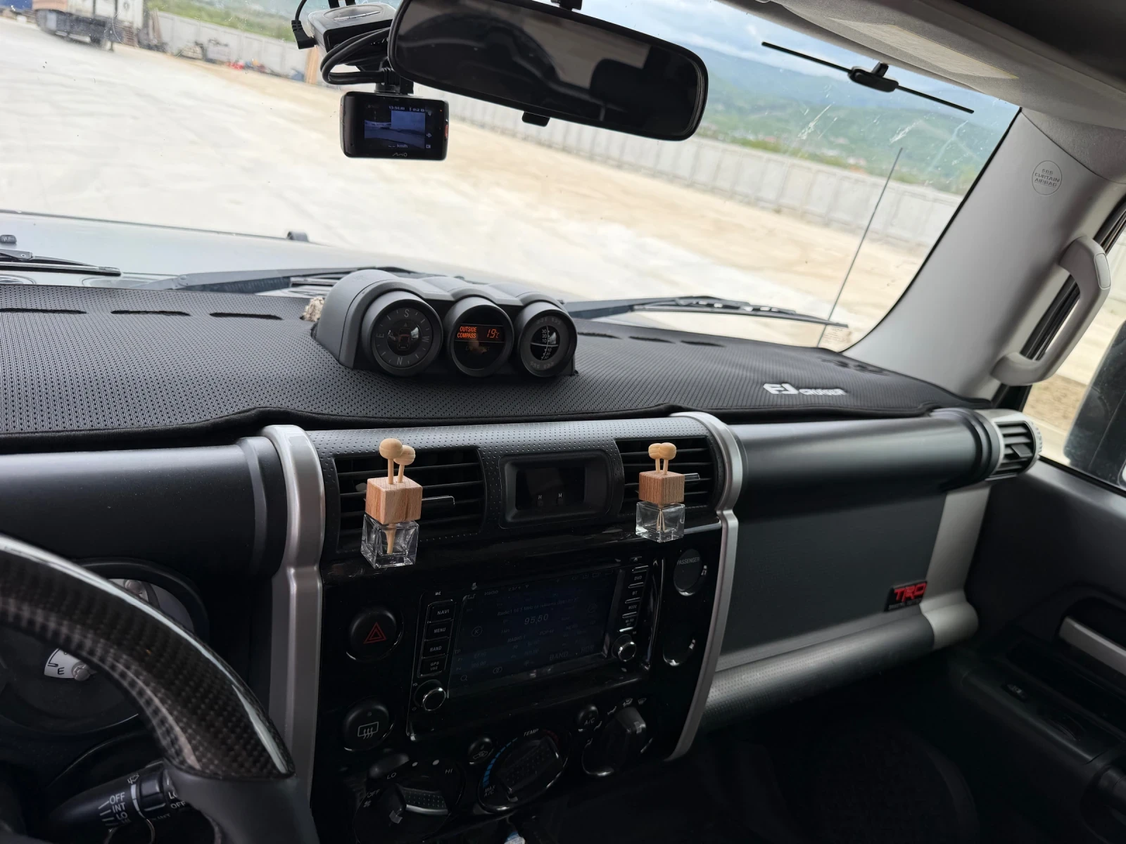 Toyota Fj cruiser 4x4 , LPG , Окачване , Лебедка, снимка 17 - Автомобили и джипове - 54362167