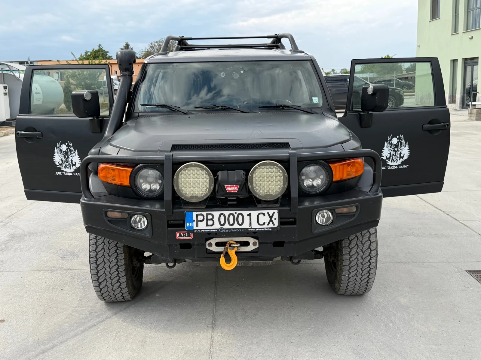 Toyota Fj cruiser 4x4 , LPG , Окачване , Лебедка