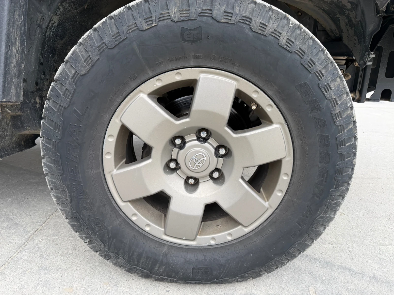 Toyota Fj cruiser 4x4 , LPG , Окачване , Лебедка, снимка 5 - Автомобили и джипове - 54362167