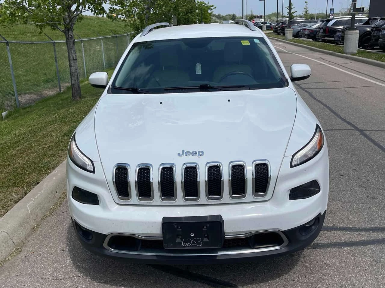 Jeep Cherokee * Limited * CARFAX * ПОДГРЕВИ * ПАНО * KEYLESS * , снимка 6 - Автомобили и джипове - 54884770