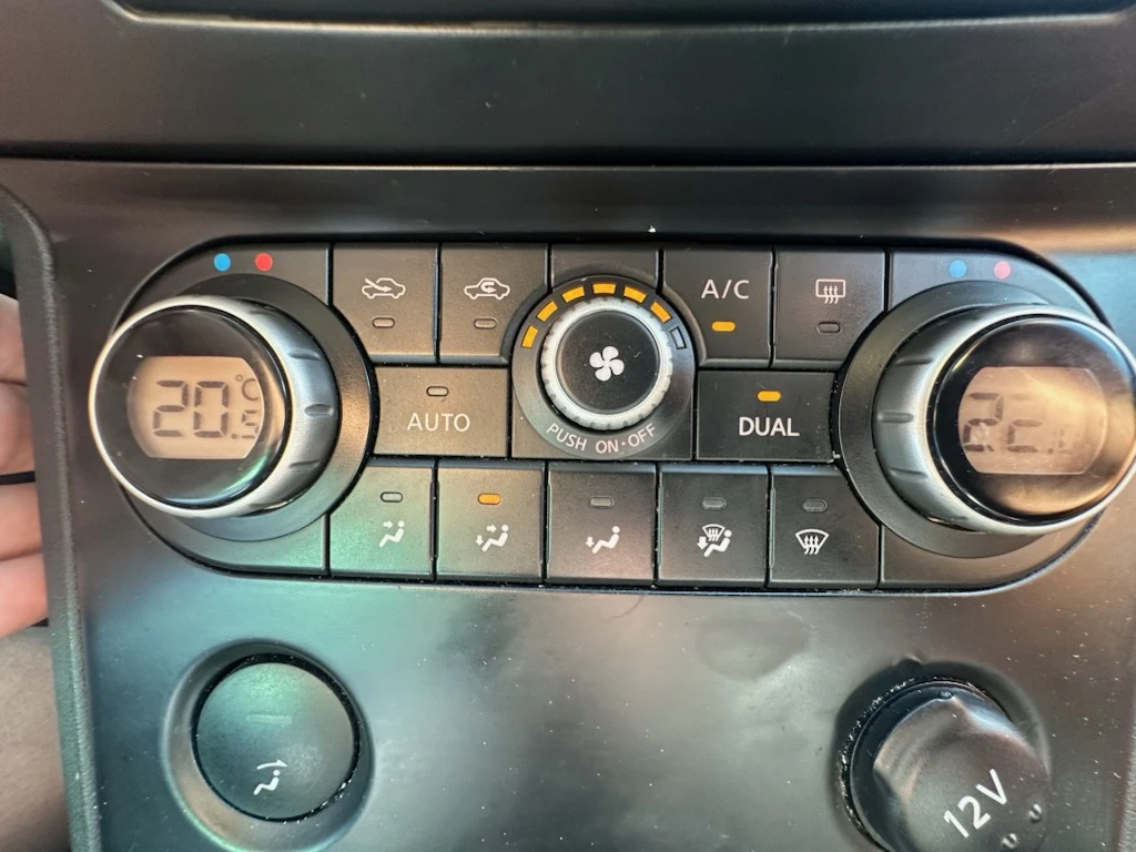Nissan Qashqai + 2  4x4 2.0i  GAZ  , снимка 8 - Автомобили и джипове - 55316592