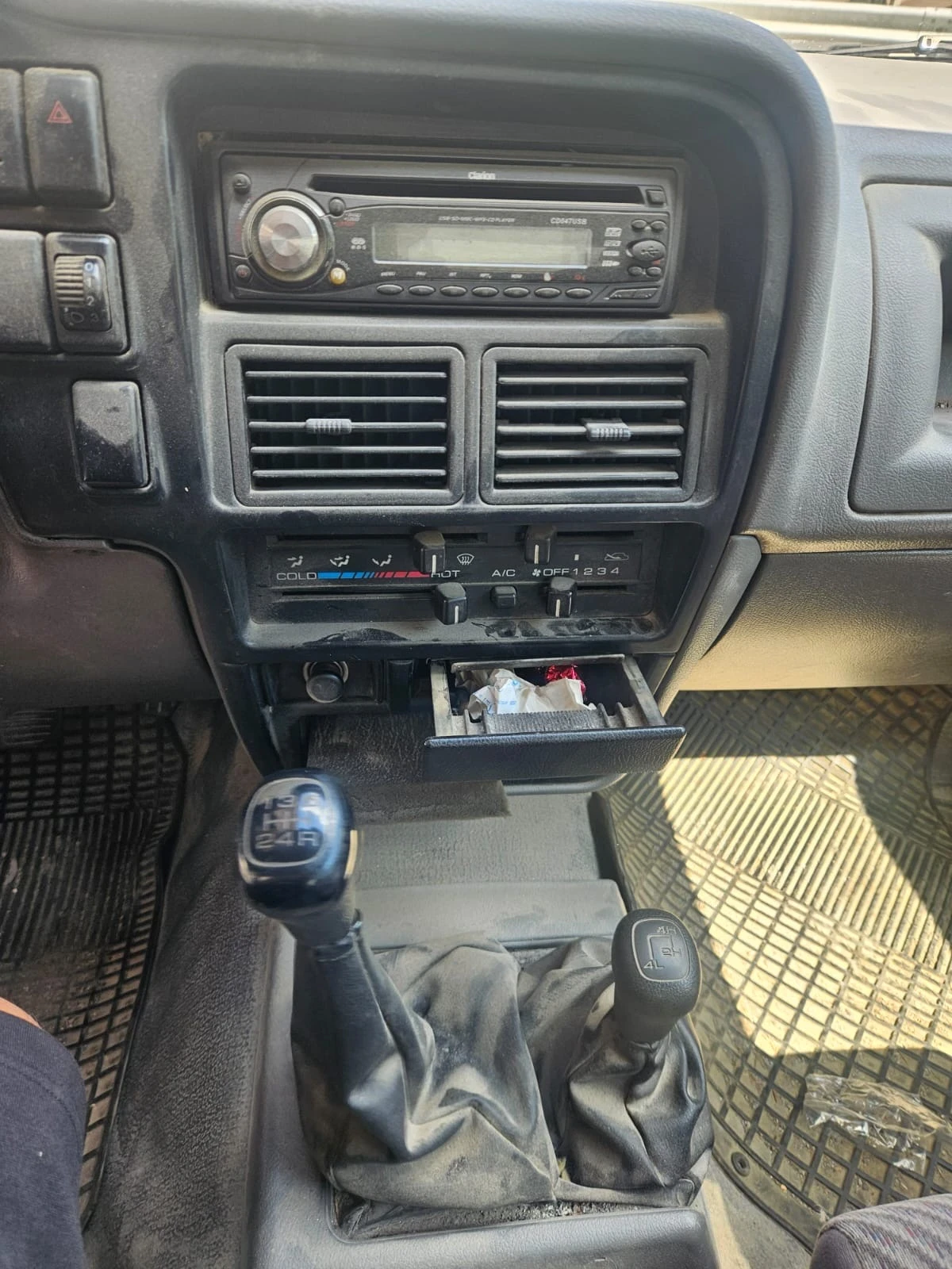 Isuzu D-max 3.1 TD , снимка 6 - Автомобили и джипове - 55656237