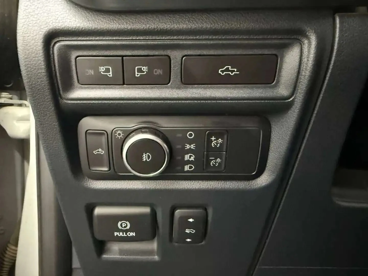 Ford F150 LARIAT SPORT FX4 ЦЕНА ДО БЪЛГАРИЯ АВТОКРЕДИТ, снимка 10 - Автомобили и джипове - 55931492