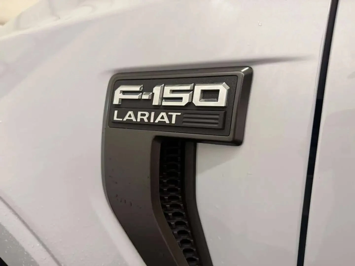 Ford F150 LARIAT SPORT FX4 ЦЕНА ДО БЪЛГАРИЯ АВТОКРЕДИТ, снимка 4 - Автомобили и джипове - 55931492