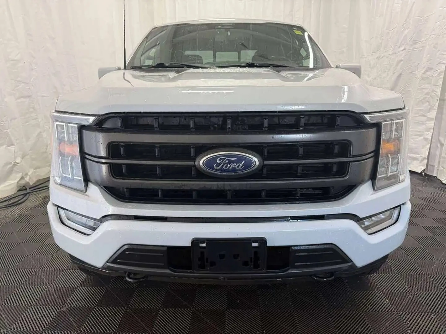 Ford F150 LARIAT SPORT FX4 ЦЕНА ДО БЪЛГАРИЯ АВТОКРЕДИТ, снимка 2 - Автомобили и джипове - 55931492