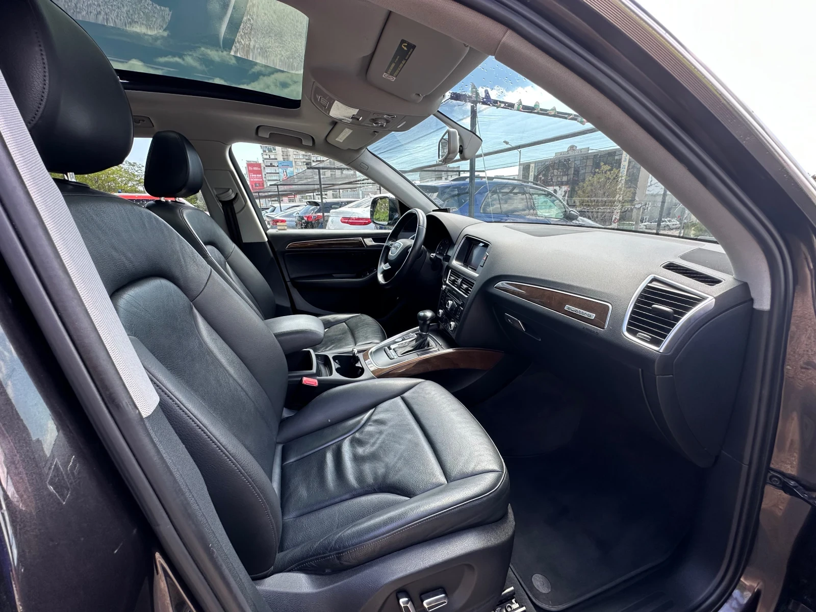 Audi Q5 Q5 Quattro , снимка 9 - Автомобили и джипове - 56021771