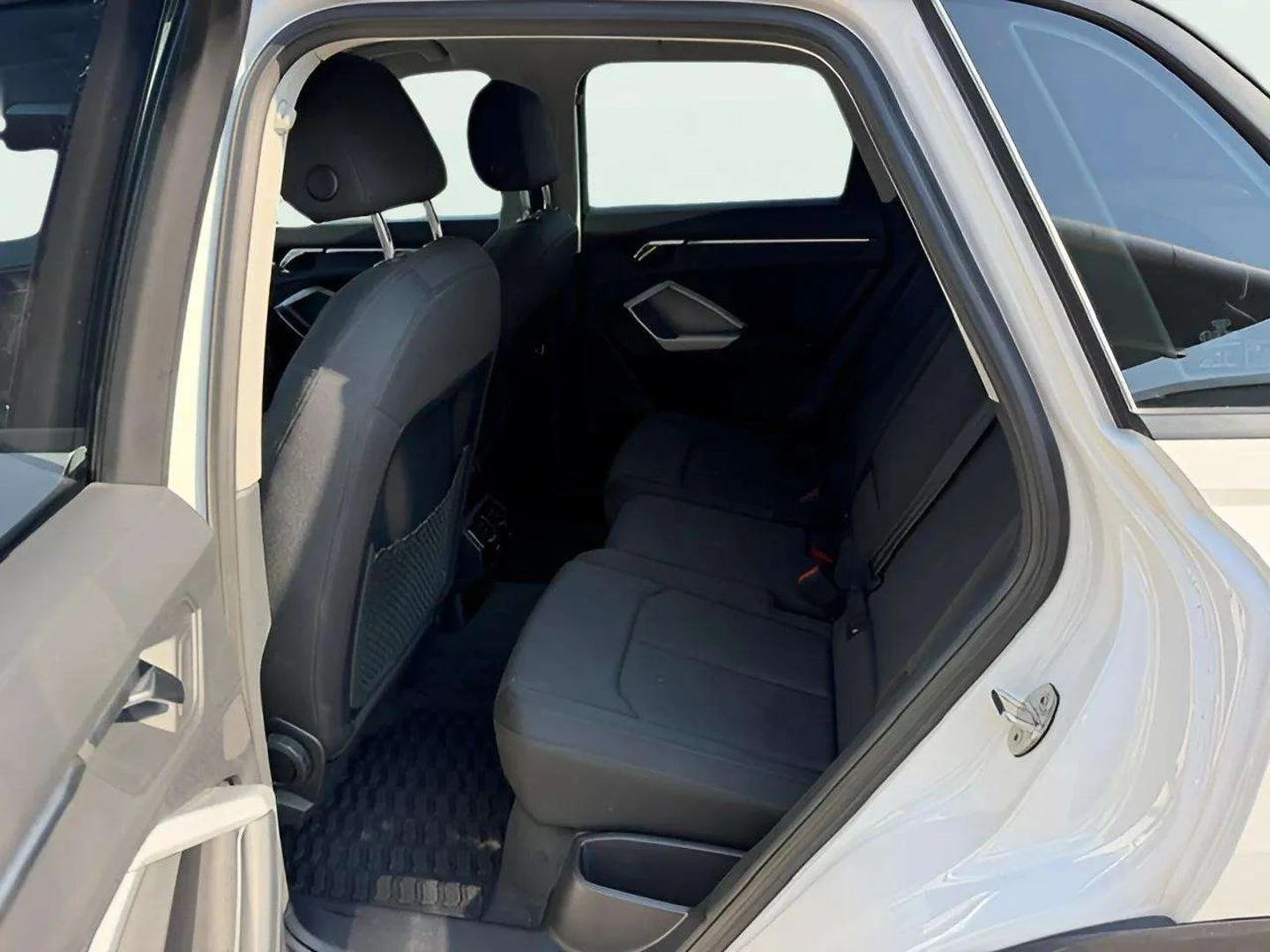 Audi Q3, снимка 8 - Автомобили и джипове - 56420887