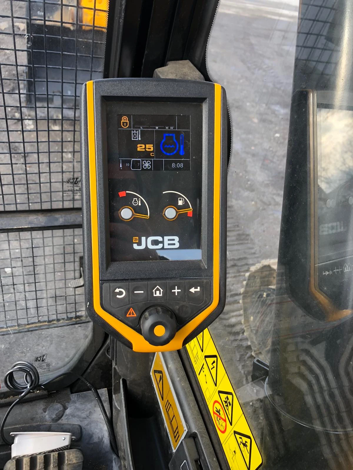  JCB 225 | Mobile.bg   15