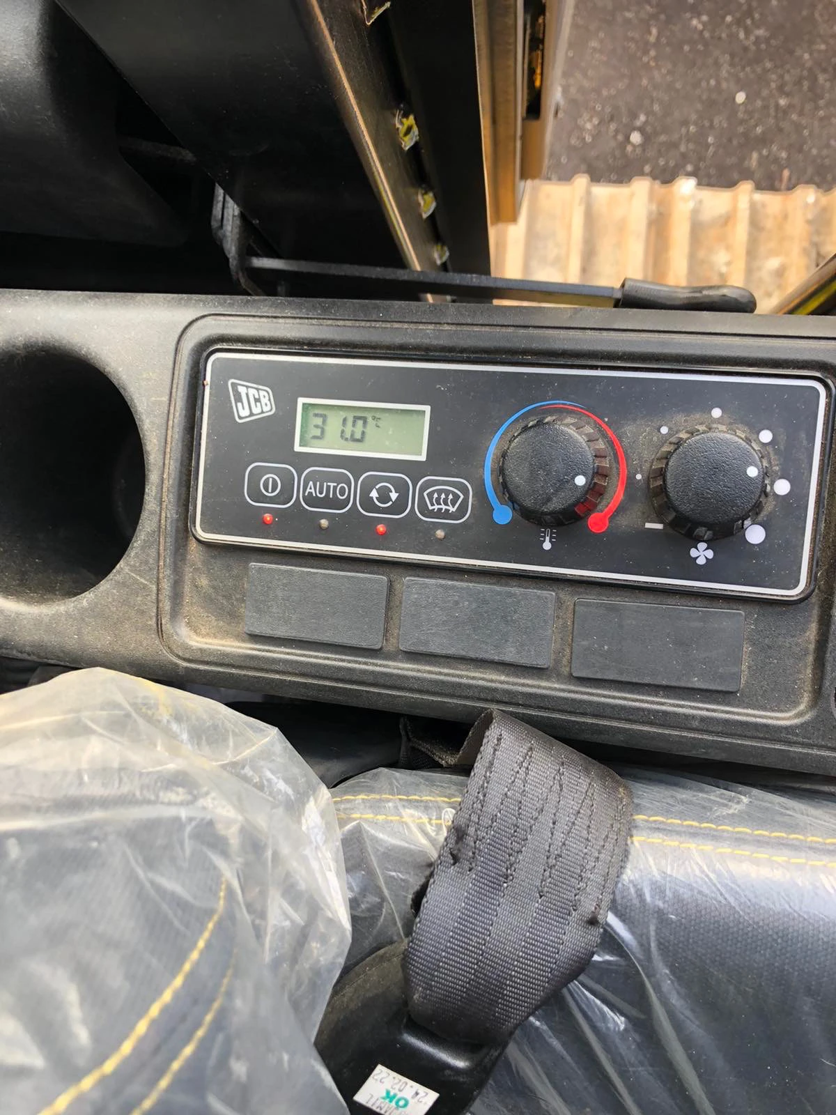  JCB 225 | Mobile.bg   16