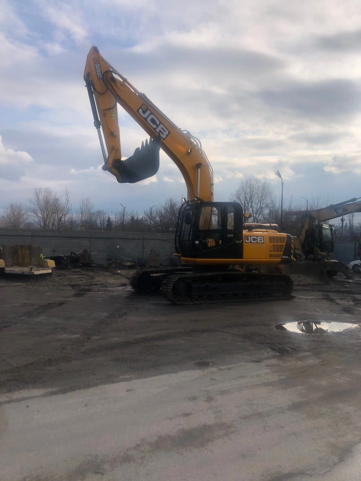  JCB 225 | Mobile.bg   13