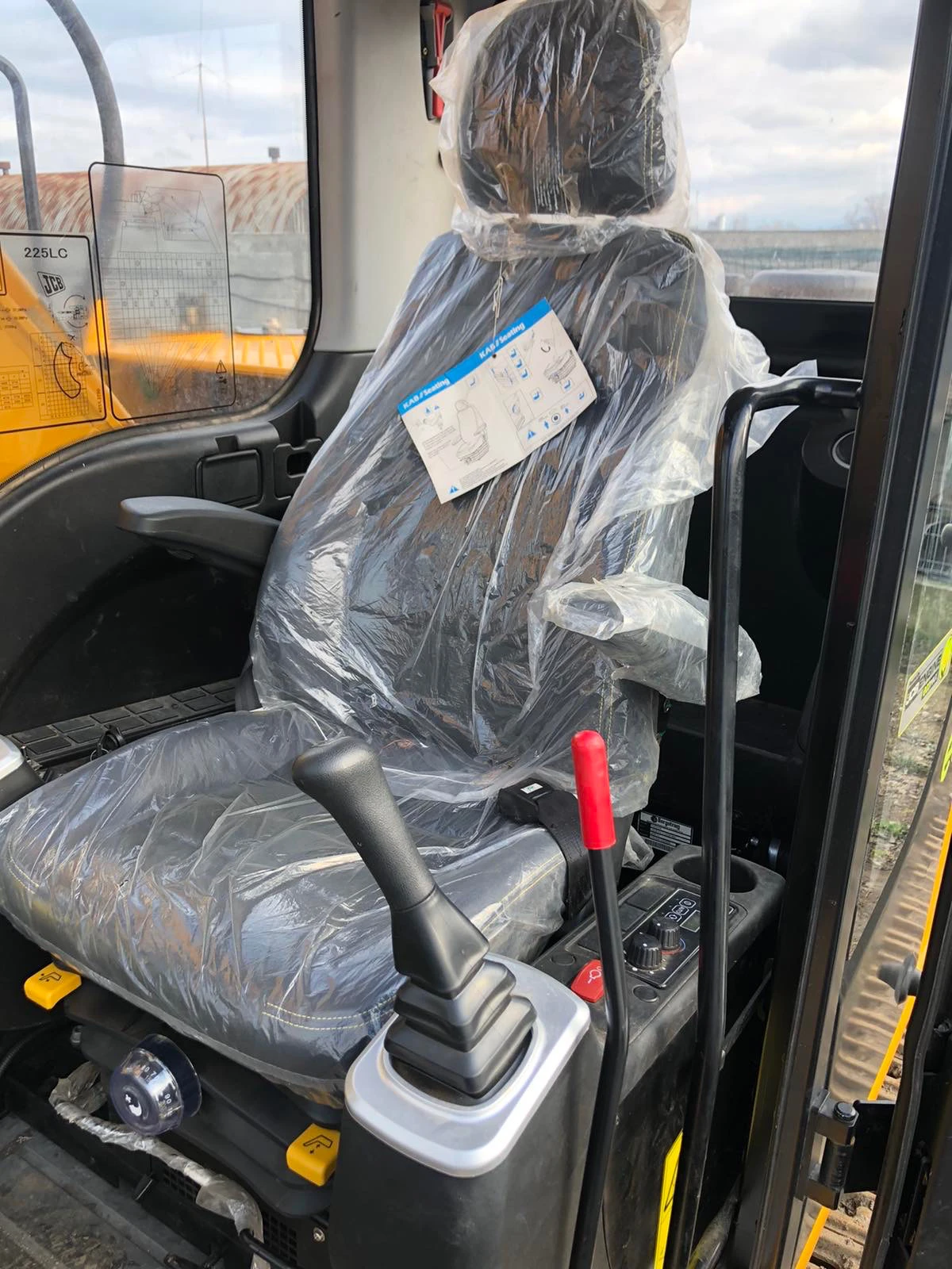  JCB 225 | Mobile.bg   17