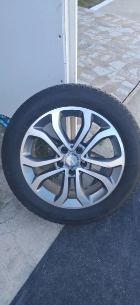����� �� �������� �� ���� � ������ 225/50R17 �� Mercedes-Benz C 220