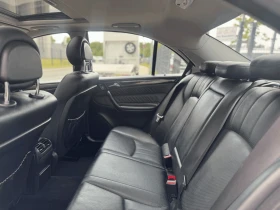 Mercedes-Benz C 320, снимка 13