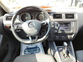 VW Jetta 2.0TDI/AUTOMAT/MEDIA/Подгрев седалки, снимка 12 - Автомобили и джипове - 42202669