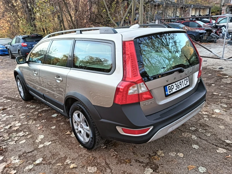 Volvo Xc70 2.4 d5 AWD, снимка 6 - Автомобили и джипове - 47767216