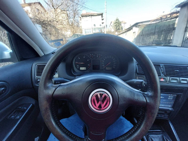 VW Golf, снимка 8 - Автомобили и джипове - 48758491