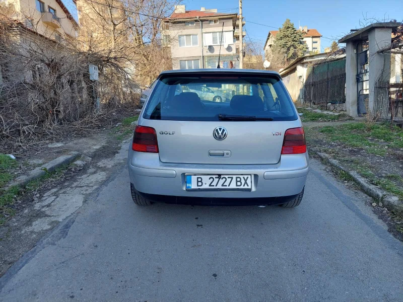 VW Golf, снимка 6 - Автомобили и джипове - 48758491